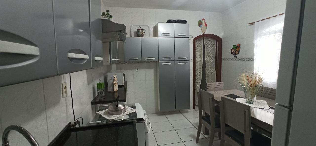 Espaco Aconchego Com Ar-Condicionado E Amplo Jardim Villa Caraguatatuba Luaran gambar